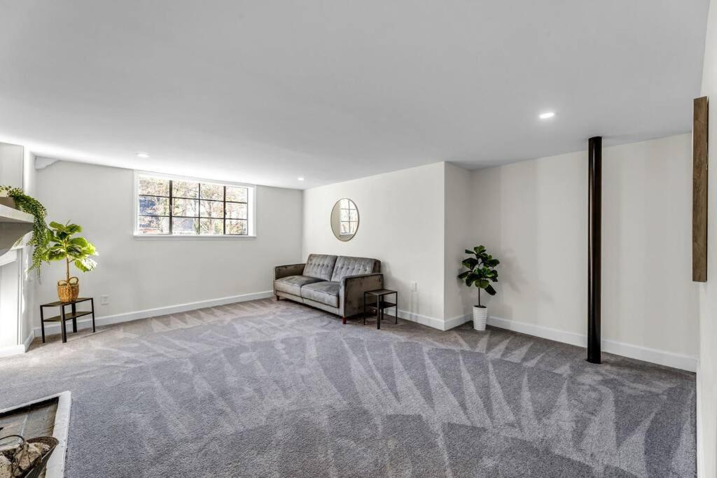 윈스턴세일럼 Fully Renovated 4 Bed Buena Vista House Near Wfu 빌라 외부 사진